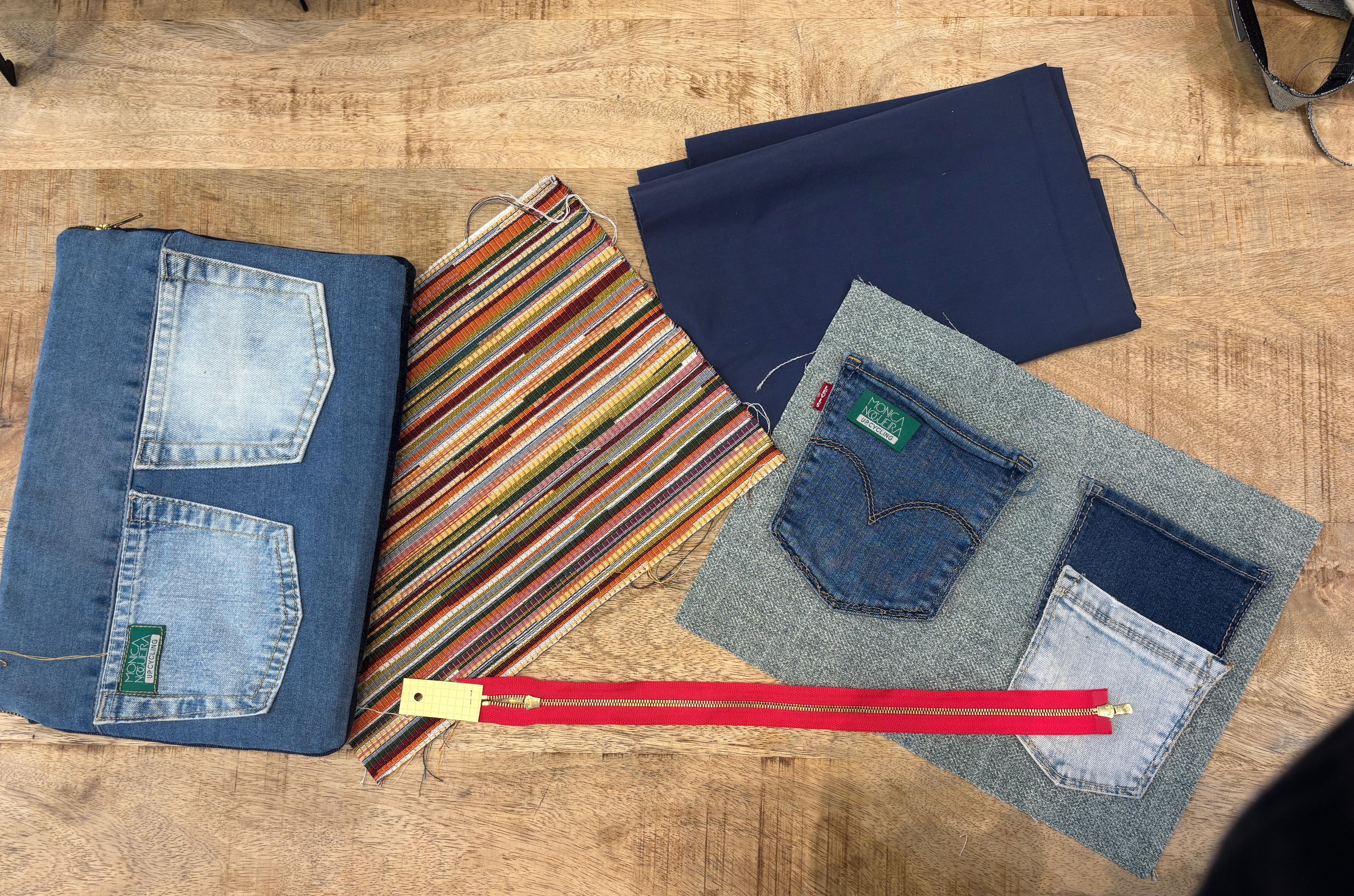 HOUSSE ORDINATEUR DOUBLE FACE